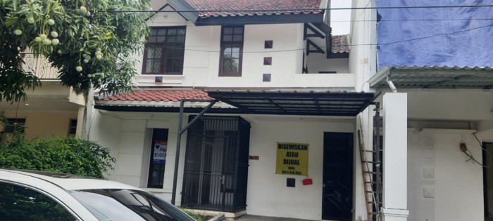 Rumah disewakan di Beverly Lippo Cikarang 